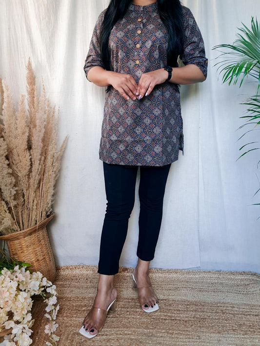 Casual Wear Jaipuri Print Cotton Top - Grey