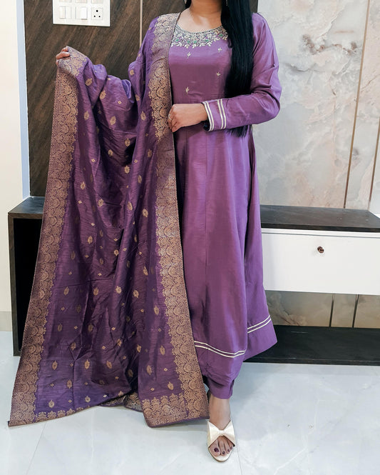 Elegant Lavender Muslin Silk Suit Set