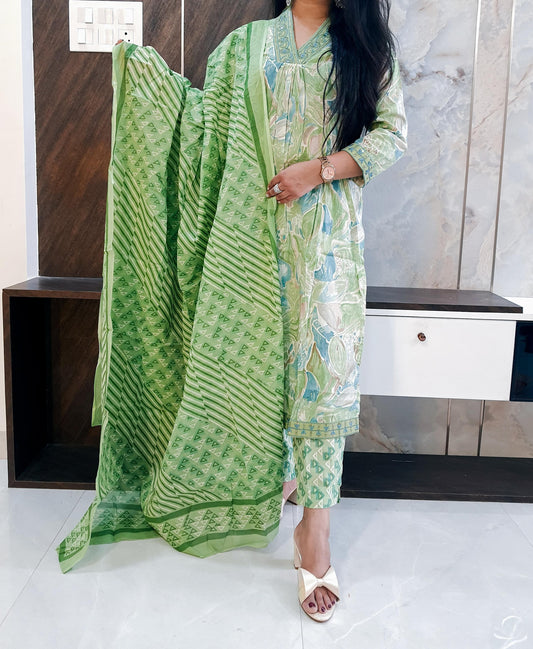 Green front Pleated Pure Cotton Dupatta Set
