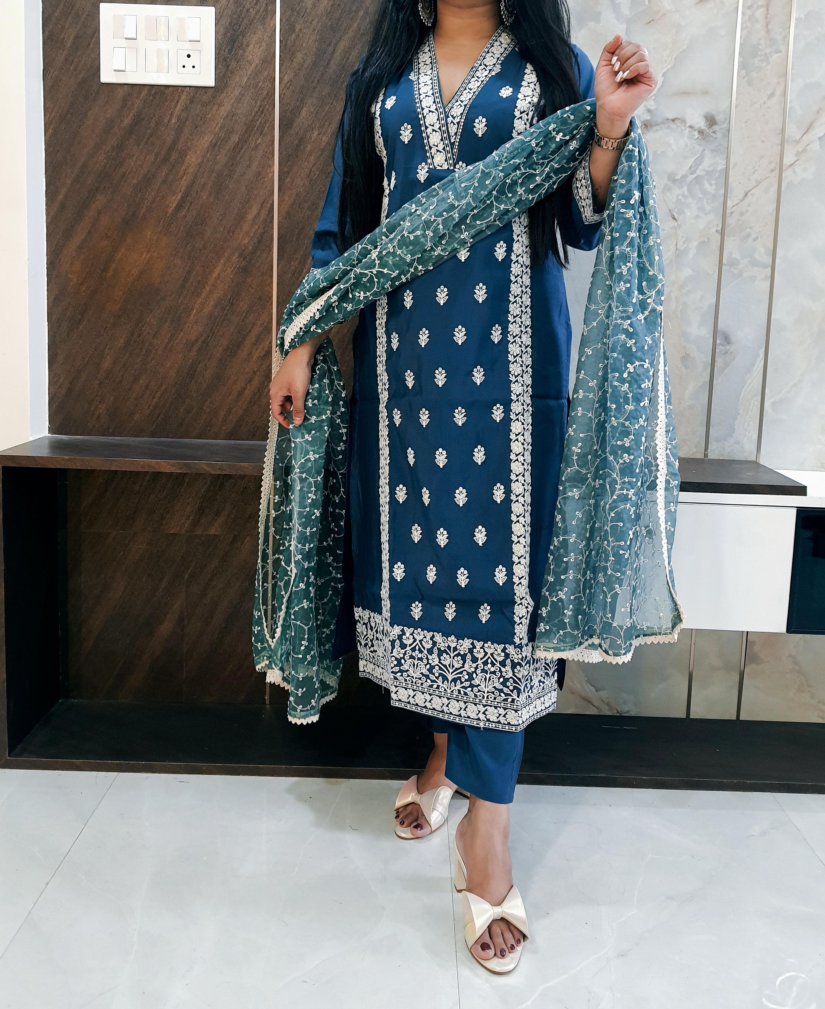 Party Wear Pakistani Suit