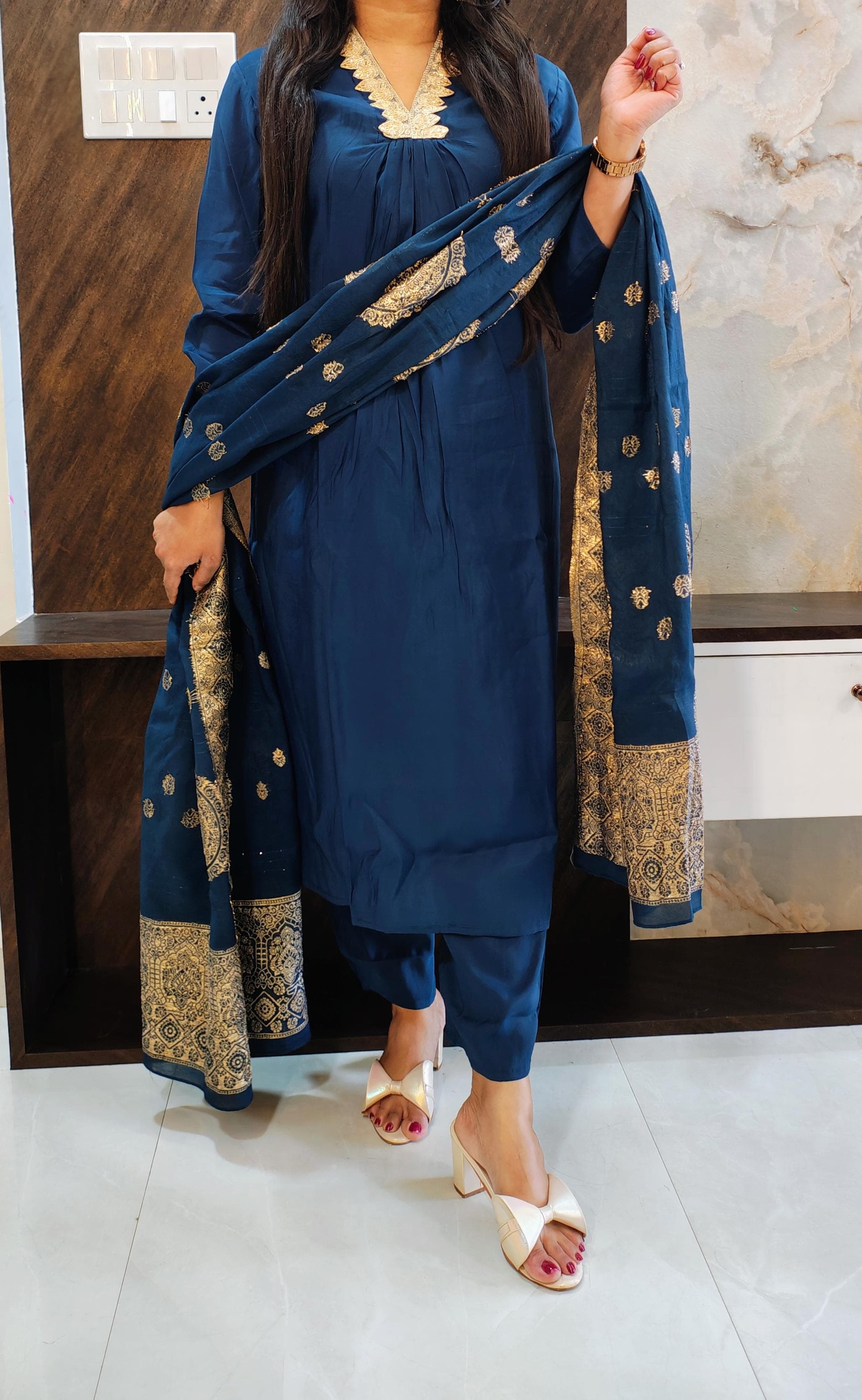 Blue Front Pleated suit